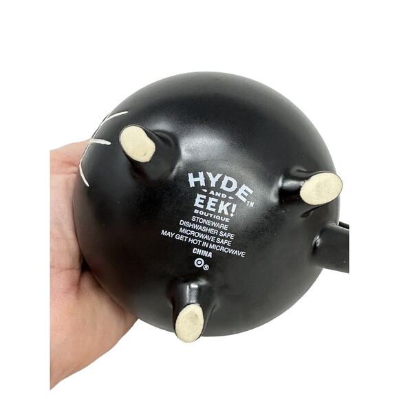 Hyde & Eek Skull Mug and Cauldron Mug - Halloween - Picture 4 of 5